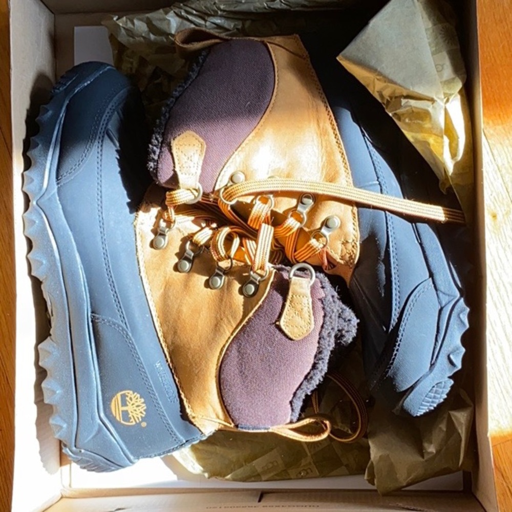 Timberland Thermolite waterproof boots - Picture 2 of 8